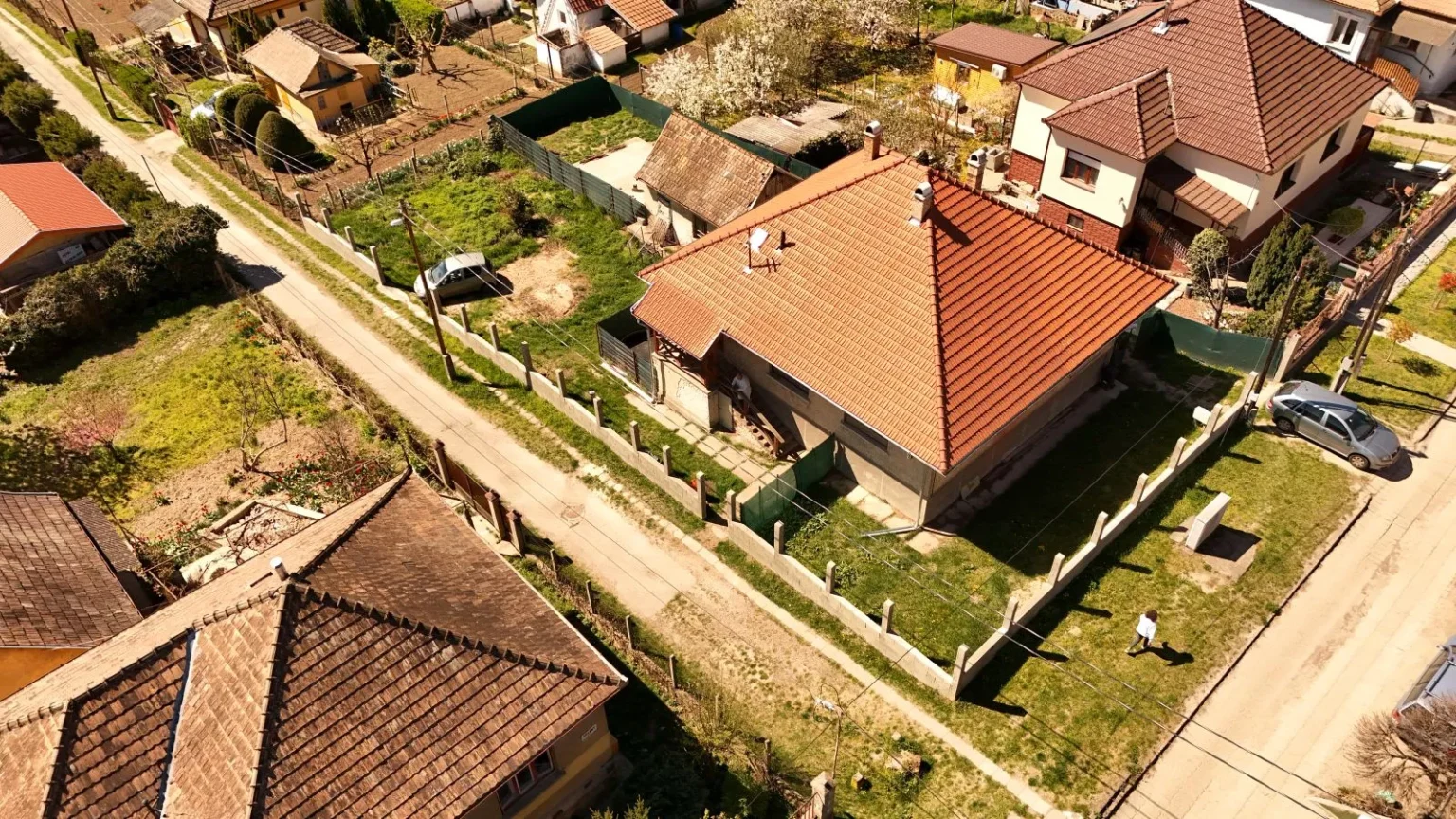 Vác, Lajostelep eladó családi ház 5 szobás: 109,9 millió Ft image 4