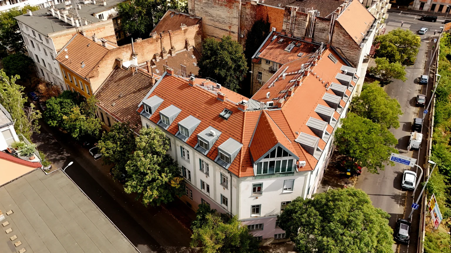 Budapest I. kerület eladó téglalakás 2 szobás: 79,9 millió Ft image 1